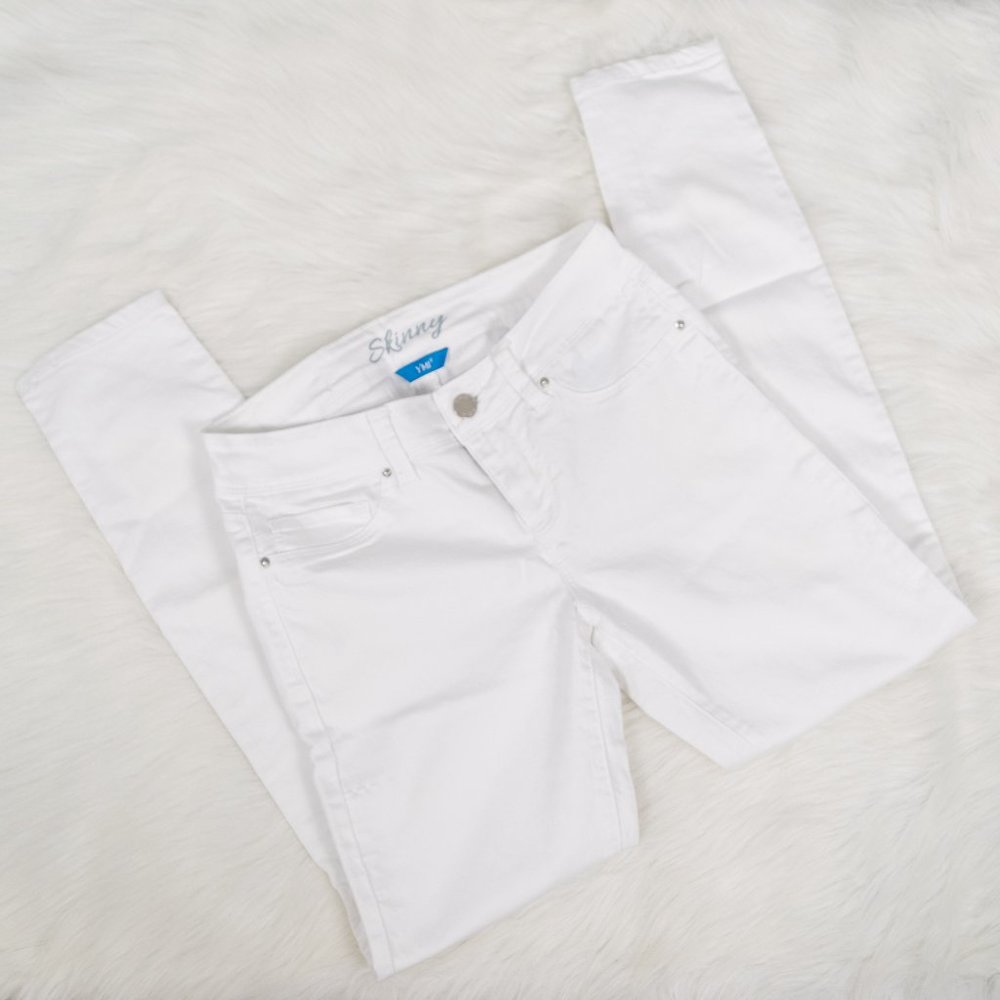 3/$20 YMI White Skinny Jeans